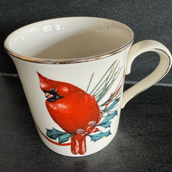 Lenox Fine Bone China Cardinal Mug by Catherine McClung - Picture 2 of 9